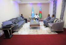 Sawirro: Maxay ka wada-hadleen Lafta Gareen iyo safiirka Itoobiya ee Soomaaliya?