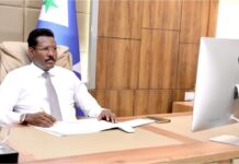 Sawirro: Qoor Qoor oo kulan la yeeshay Danjiraha Ingiriiska ee Soomaaliya