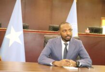 Guddoomiyaha maxkamadda sare oo la kulmay qareenada Soomaaliyeed