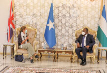 Sawirro: Saciid Deni oo qaabilay Safiirka Ingiriiska ee Soomaaliya