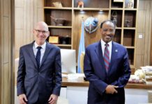 Aqriso: Maxay ka wada-hadleen wasiir Bayle iyo James Swan?