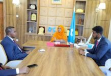 Sawirro: Maxay ka wada-hadleen wasiir Fawziya iyo duqa Muqdisho?
