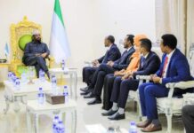 Sawirro: Axmed Madoobe oo la kulmay guddiga doorashada ee heer federaal