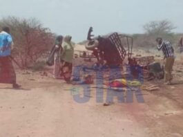 Six wounded in roadside bomb blast near Kenya-Somalia border