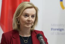 Dowladda UK oo shaacisay in dagaalka Ukraine uu socon karo sanado badan