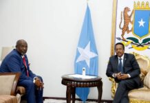 Sawirro: Farmaajo oo kulan la yeeshay guddoomiyaha Golaha Shacabka