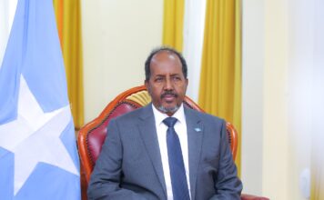 Madaxweyne Xasan Sheekh oo hambalyeeyay Ra’iisul Wasaaraha cusub ee UK, ballanqaadayna xoojinta xiriirka labada dal