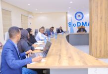 Guddoomiyaha hay’adda SoDMA oo guddoomiyay shir deg-deg ah + Sawirro