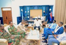 Duqa Muqdisho oo kulan la yeeshay saraakiisha laamaha amniga + Sawirro