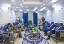 Ra’iisul wasaare Xamza oo guddoomiyey kulan looga hadlayay amniga Muqdisho