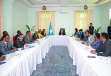 Sawirro: Muxuu ahaa ujeedka shirka uu guddoomiyay R/W Xamza?