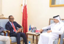Guddoomiyaha Hay’adda SoDMA oo kulan la yeeshay safiirka Qatar + Sawirro