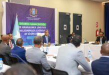 Sawirro: R/W Xamza oo kulan la yeeshay ganacsatada Soomaaliyeed + Ujeedka