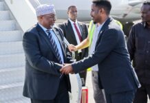 Sheekh Aadan Madoobe oo dib ugu soo laabtay magaalada Muqdisho + Sawirro