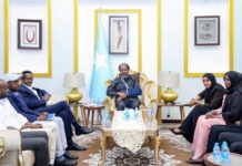 Madaxweyne Xasan Sheekh oo talooyin ka dhageystay bulshada rayidka ah