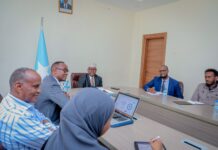 Sawirro: Wasiir Axmed Macallin Fiqi oo guddoomiyay shir muhiim ah + Ujeedka