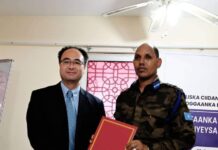 Shiinaha oo Booliska Soomaaliya ku taageeray qalab loo adeegsado baarista