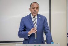 Wasiiru dowlaha Arrimaha Dibadda oo tababbar u furay safiirro magacaaban