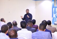 Sawirro: Mahad Salaad oo la kulmay aqoonyahanada kasoo jeeda Galmdug