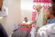 Puntland President Visits Wounded Soldiers, Offers Support After Anti-ISIS Operation