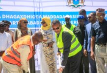 Ra’iisul Wasaare Ku-xigeenka oo Dhagax-dhigay Dhismaha Waddada Nasiib Buundo ee Muqdisho