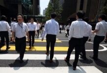 Japan’s real wages fall for 8th month