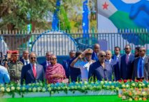 Hassan Sheikh and Ismail Omar Guelleh lay wreath at site marking Somalia’s statehood rebirth