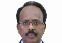 Farmaajo oo tacsi u diray dadkii ku dhintay Banaanbixii ka dhacay degmada Dayniile