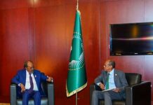 Madaxweyne Xasan Sheekh iyo Guddoomiyaha Guddiga Midowga Afrika oo Kulan Ku Yeeshay Addis Ababa