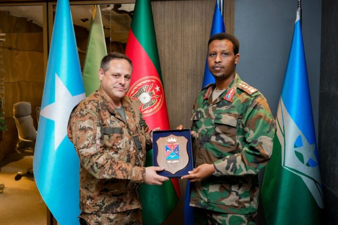 Somali Army Commander Meets Italian Delegation to Boost Military Cooperation