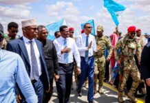 Somali Prime Minister Arrives in Galmudug for Talks With Regional President