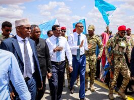 Ra’iisul Wasaare Xamse oo gaaray Dhuusamareeb, kulan la yeeshay Madaxweynaha Galmudug