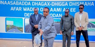Duqa Muqdisho oo Dhagax-dhigay Afar Waddo oo Laami ah oo laga Hirgelinayo Degmada Hodan