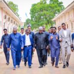 Hoggaamiyaha Koonfur Galbeed oo dhagax dhigay masjid weyn oo laga dhisayo Aqalka Madaxtooyada