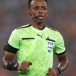 Garsoore Soomaaliyeed Cumar Artan oo Garsooraya tartanka UEFA Super Cup