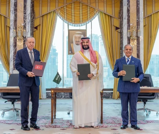Regional countries welcome Saudi-Türkiye-Pakistan defense pact