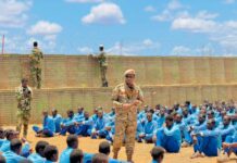 Somali Army Ground Forces Commander Inspects Newly Trained Troops in Baidoa