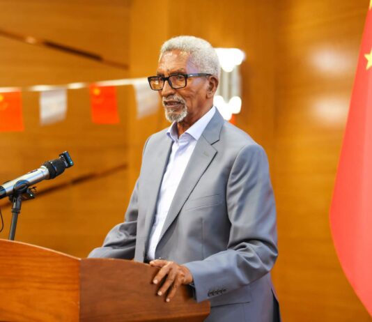 Guddoomiyaha Aqalka Sare oo Ka Qaybgalay Munaasabadda Sannad-guurada Aasaaska Shiinaha