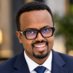 Dr. Cumar Axmed Qaadi oo loo magacaabey Xoghayaha Guud ee Golaha Mihnadlayaasha Caafimaadka Qaranka