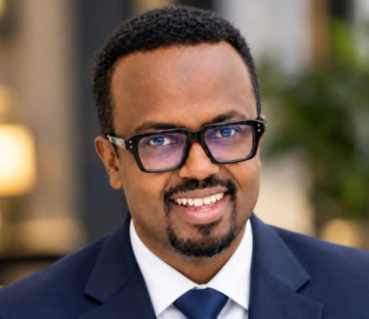Dr. Cumar Axmed Qaadi oo loo magacaabey Xoghayaha Guud ee Golaha Mihnadlayaasha Caafimaadka Qaranka