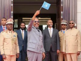 Madaxweyne Xasan Sheekh oo Ka Qaybgalay Munaasabadda Qaran ee Xuska Maalinta Calanka Soomaaliyeed