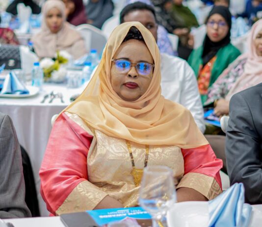 Ku-simaha Wasiirka Caafimaadka oo Ka Qayb-gashay Munaasabadda Abaalmarinta Halyeeyada Caafimaadka Soomaaliyeed