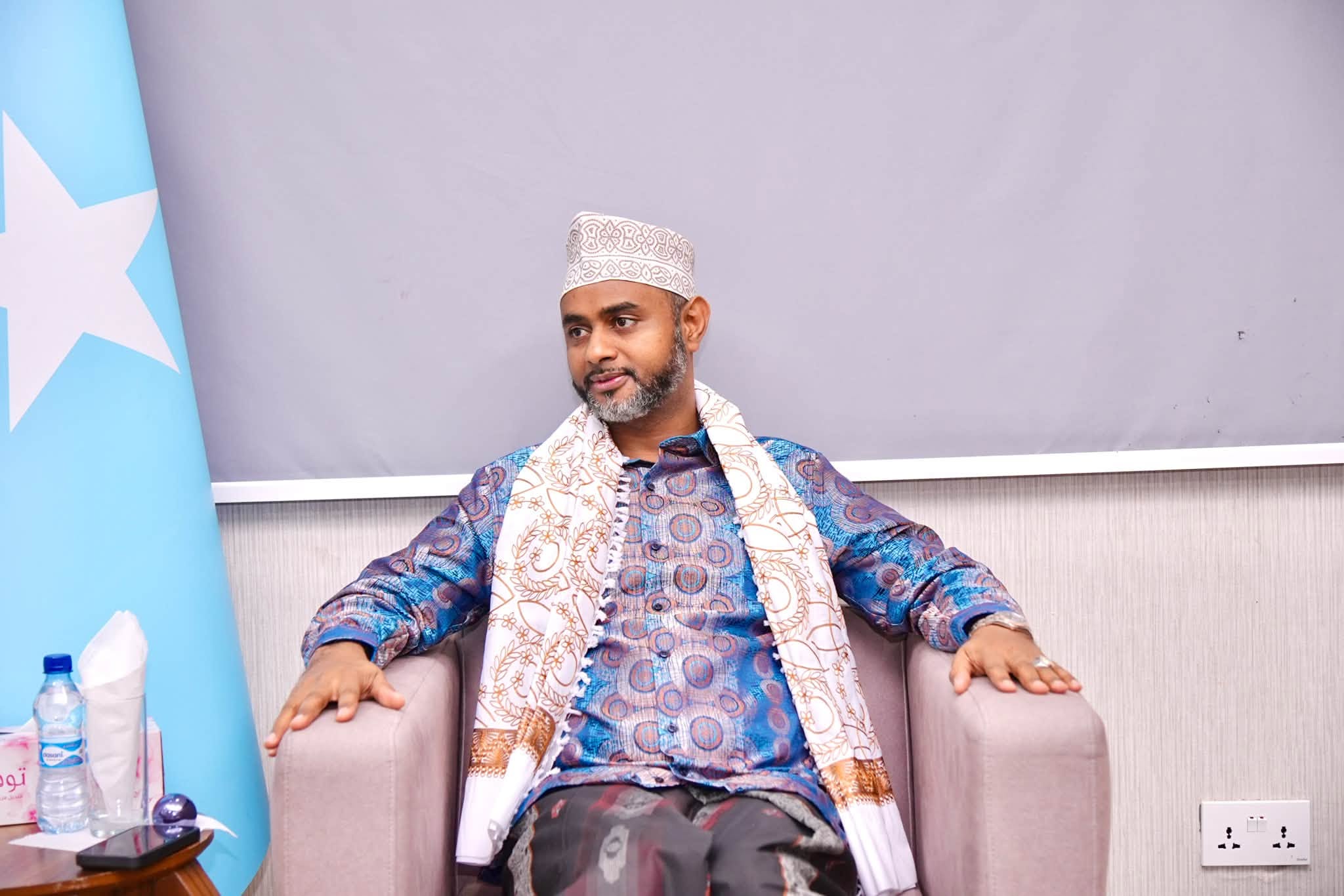 Guddoomiyaha Golaha Shacabka oo casho sharaf u sameeyay xildhibaannada labada Aqal ee laga soo doorto Koonfur Galbeed