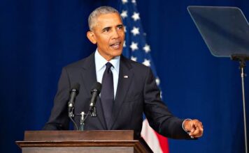 Obama oo difaacay Ilhan Cumar kuna eedeeyay maamulka Trump inuu beegsanayo dadka ka aragtida duwan